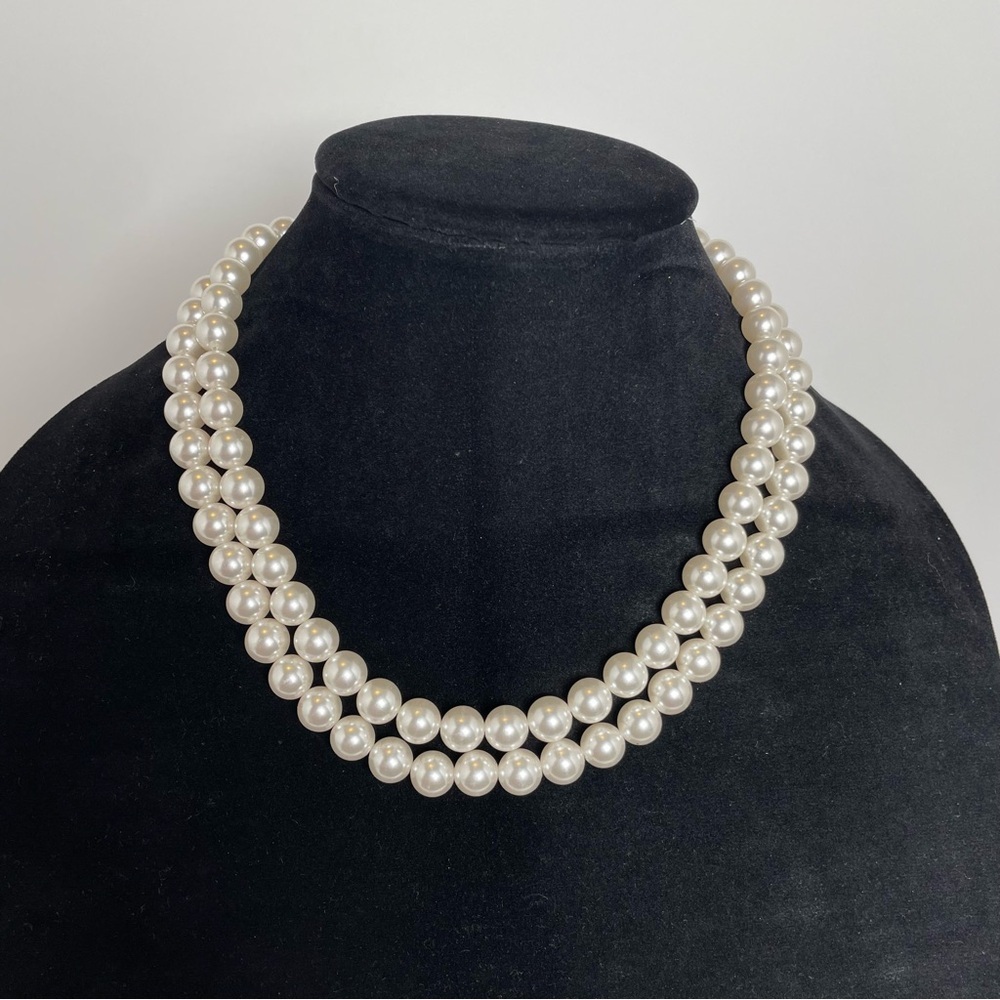 Elegant Double-Strand Faux Pearl Choker Necklace - Picture 2 of 6
